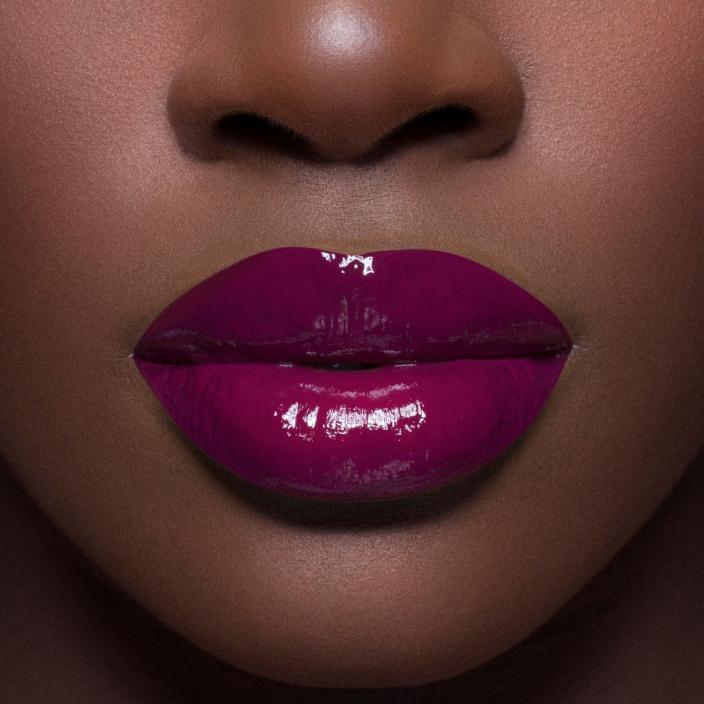 Tips on How to Apply Liquid Lipstick